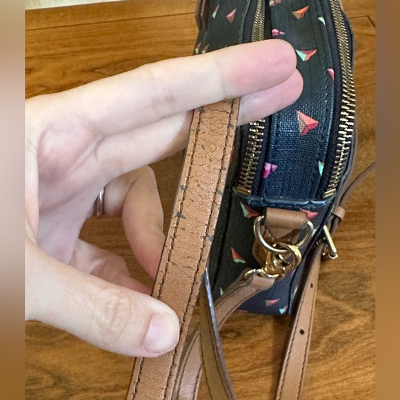 Fossil Airplane Crossbody Bag | Geometric Airplane Print | Leather Strap - Picture 5 of 9